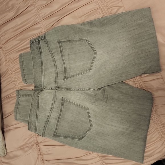 Universal Thread Skinny Jeans - Picture 2 of 3